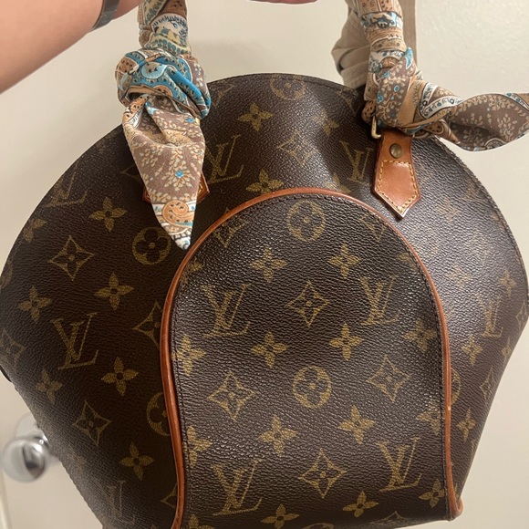 Louis Vuitton Ellipse Pm monogram hand bag 👍🔥🌹🥰 - Picture 2 of 12